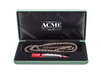 ACME píšťalka 210 1/2 Sterling silver sleeve je exkluzívna píšťalka so striebornou objímkou od firmy ACME.