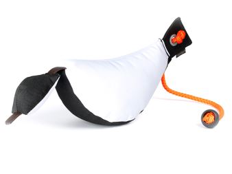 Mystique® Bird Dog Dummy viene usato per la preparazione e allenamento al riporto di selvaggina vera.