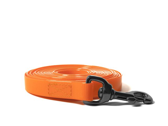 Biothane_tracking_leash_sewn_19mm_black_snap_hook_gold_orange_small_web