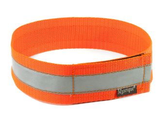 Mystique® Reflective collier avec Velcro grâce à la bande réfléchissante fournit votre chien avec une sécurité maximale à la tombée de la nuit et est très bien visible de jusqu'à 150 m quand illumin&#