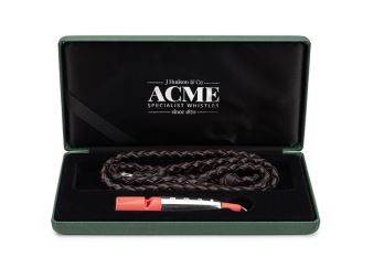 ACME píšťalka 210 1/2 Sterling silver sleeve je exkluzívna píšťalka so striebornou objímkou od firmy ACME.